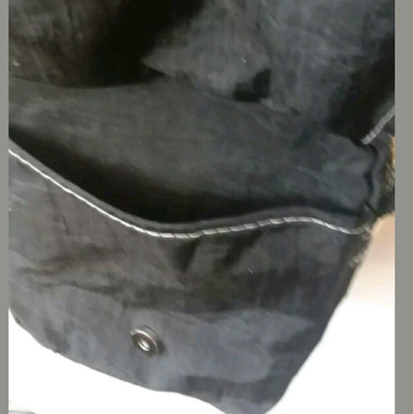 Jay Joshua Chicago Print Black Crossbody Bag - Picture 4 of 8